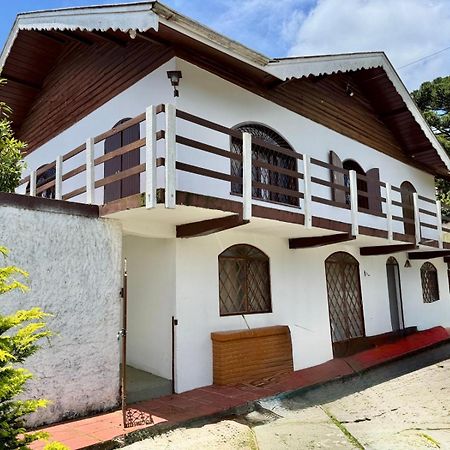Casa Da Vovo Em Campos Do Jordao Campos do Jordão Exterior foto